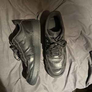 Size 12 black nike air forces used